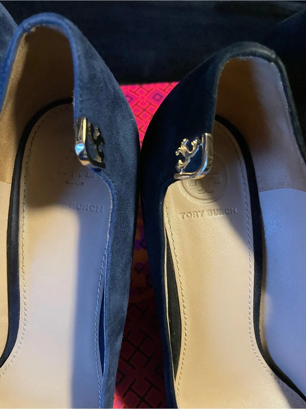 2 pairs Tory Burch Suede Round-Toe Pumps in Black and Blue 8.5 size